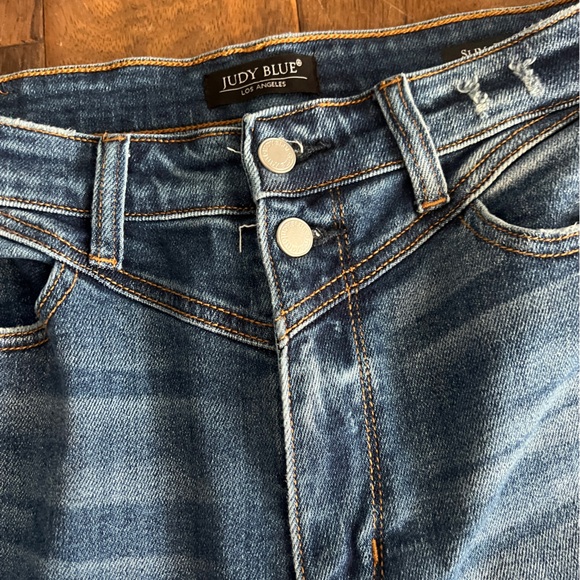 Judy Blue Straight Leg Denim Jeans - Picture 3 of 4